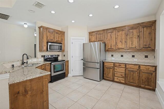 1609 Lake Way Drive, Little Elm, TX photo 9
