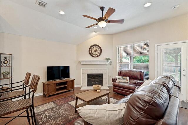 8201 Clear, Bay McKinney, TX photo 4