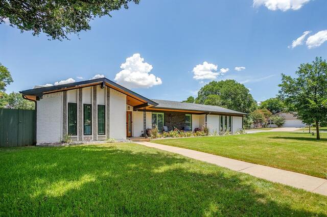 400 Glenn Drive, Hurst, TX image