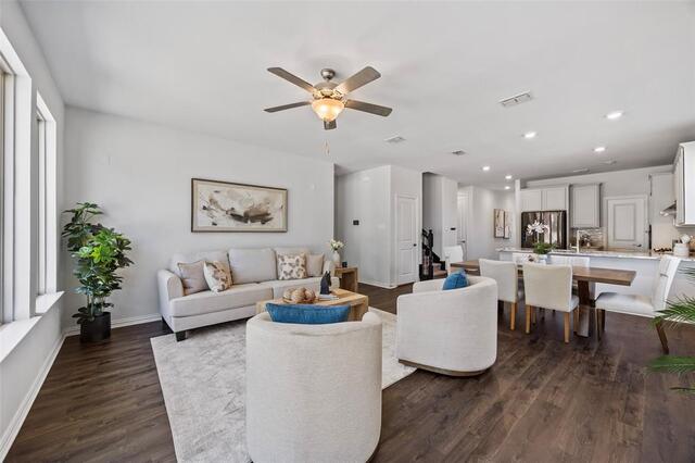 2501 Durango, Drive Carrollton, TX photo 10