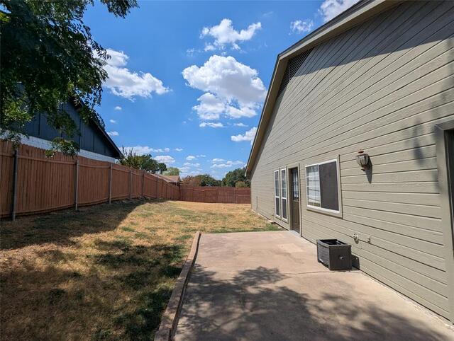 2727 Colonial, Drive Carrollton, TX photo 32