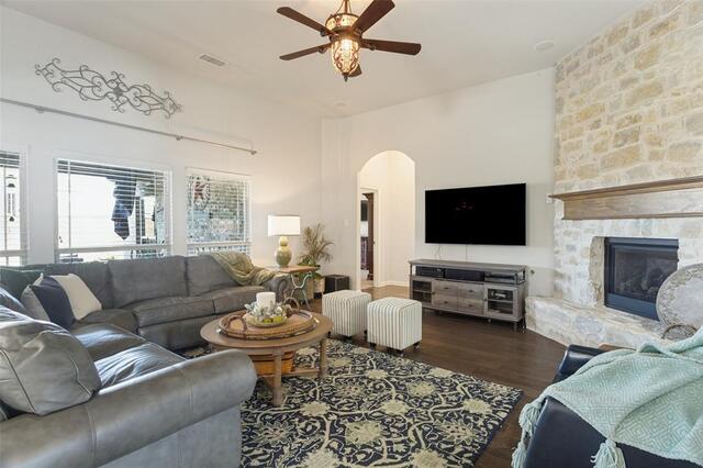 141 Kingsbury, Lane Prosper, TX photo 5