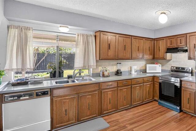 2010 Statler, Drive Carrollton, TX photo 12