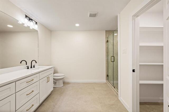 1003 Summit, Circle Carrollton, TX photo 12