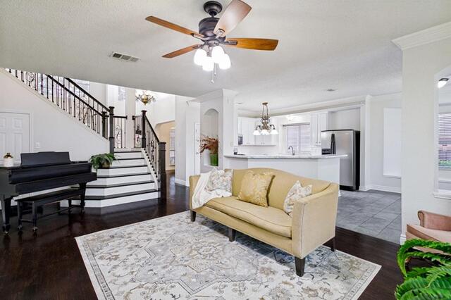 7121 Raintree, Way Denton, TX photo 9