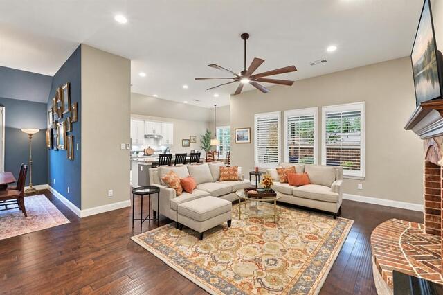 9909 Pikes Peak Place, Little Elm, TX photo 10