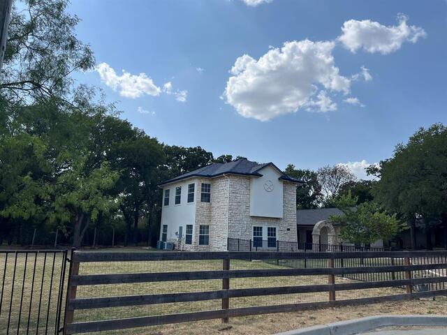 1621 Holly Place, Flower Mound, TX photo 4