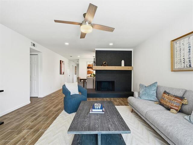 2409 Raintree, Drive Plano, TX photo 6