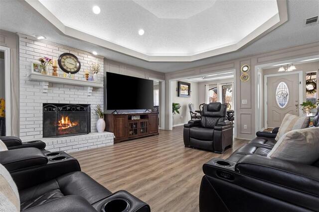 1507 Sugar Creek, Drive Carrollton, TX photo 3