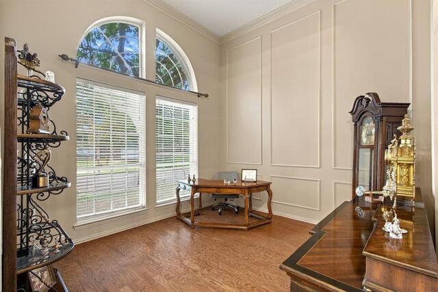 816 Rolling Meadows, Court Allen, TX photo 4
