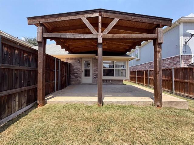 1688 Yellowstone, Avenue Lewisville, TX photo 5