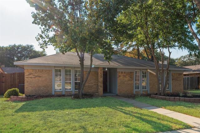 1422 Westwood, Drive Lewisville, TX photo 3