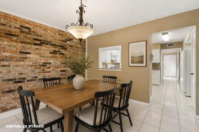 1806 Lakecrest, Court Carrollton, TX photo 15