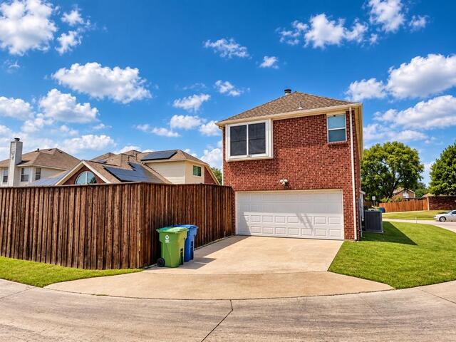 1402 Stone Canyon, Way Lewisville, TX photo 4
