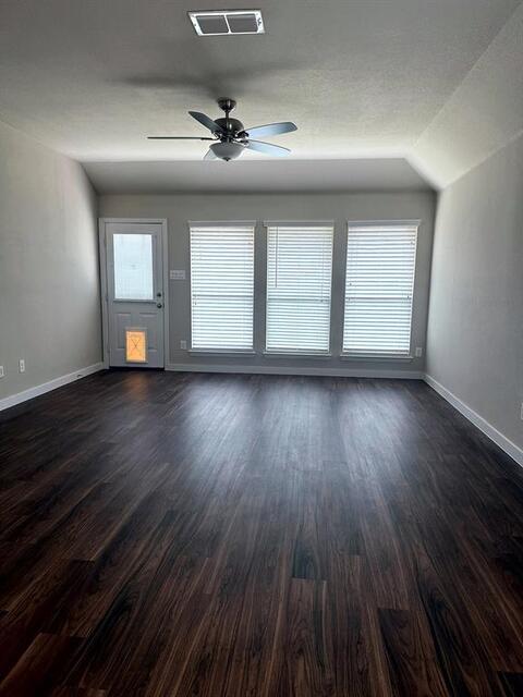 725 Bird Creek Drive, Little Elm, TX photo 9