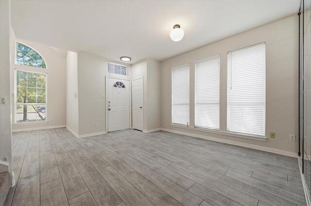 2203 Meadowstone, Drive Carrollton, TX photo 8