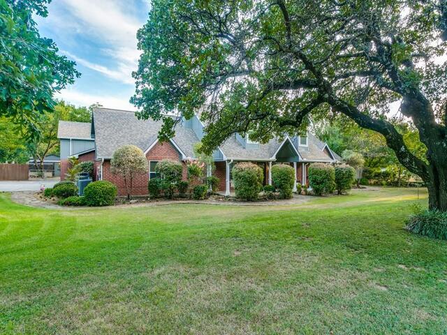6705 Orchard Drive, Flower Mound, TX photo 3