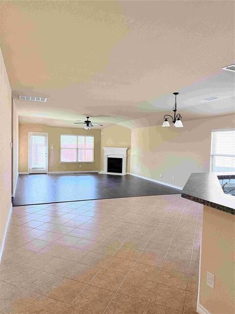 2400 Jonathan Creek Drive, Little Elm, TX photo 4