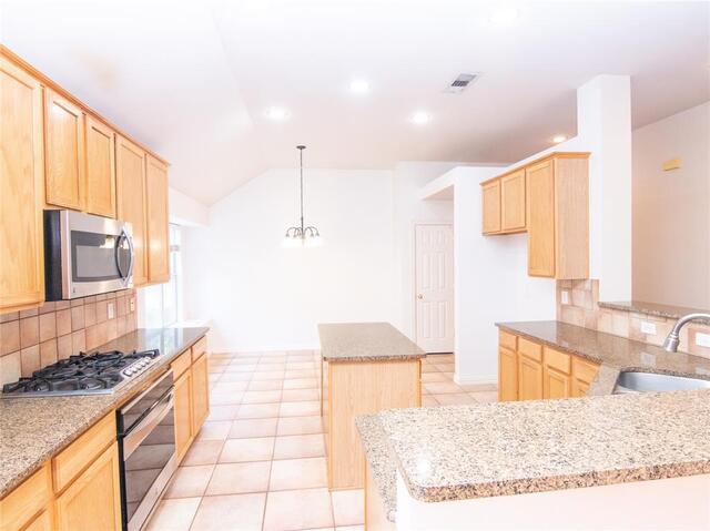 3916 Sharondale Drive, Flower Mound, TX photo 9