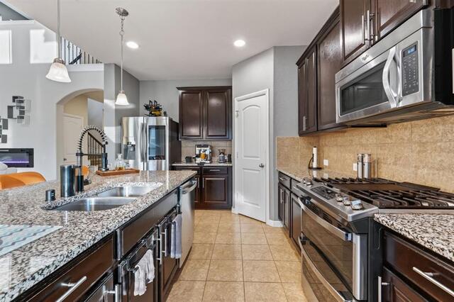 808 Green Coral Drive, Little Elm, TX photo 10
