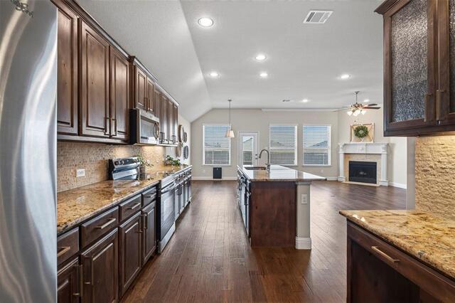 3616 Meadowtrail, Lane Denton, TX photo 10