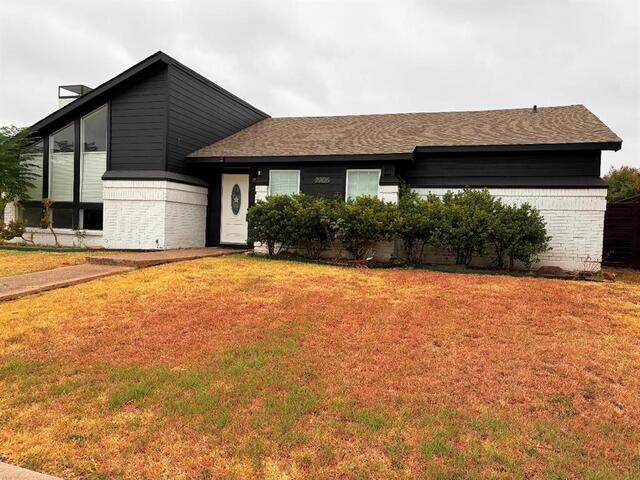 2206 Old Mill, Road Carrollton, TX photo 2
