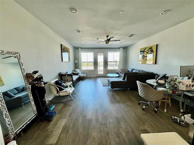 251 S Mill Street, 340 Lewisville, TX photo 15