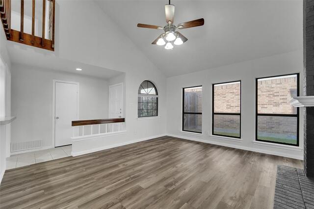 2116 Holly Hill, Lane Carrollton, TX photo 3