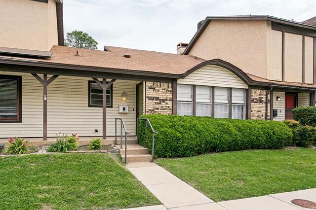 2019 Clubridge, Drive Carrollton, TX photo 7