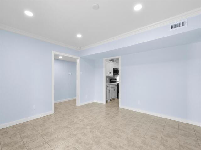 2033 Lymington, Road Carrollton, TX photo 15
