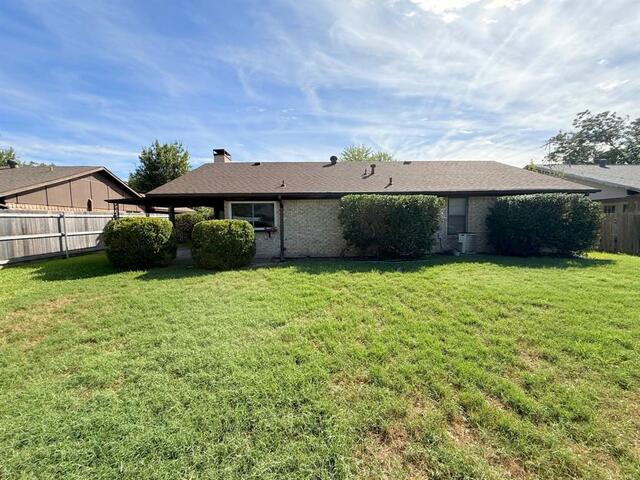 2806 Arcadia, Lane Carrollton, TX photo 11