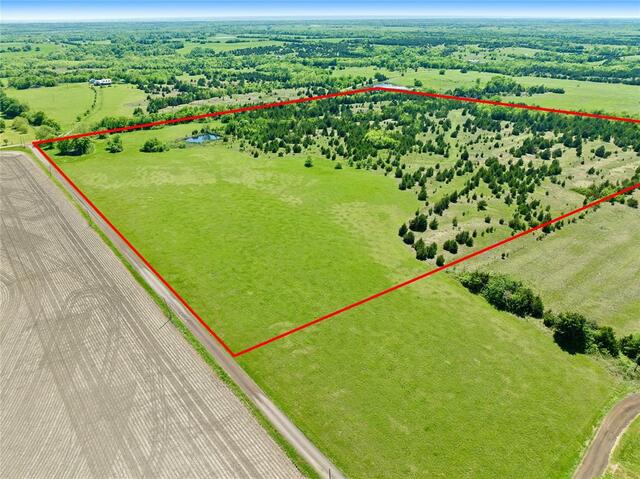 000 County Road 26310, Roxton