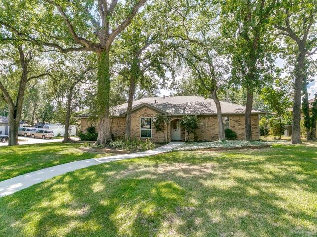 2201 Cambridge Drive, Hurst, TX image