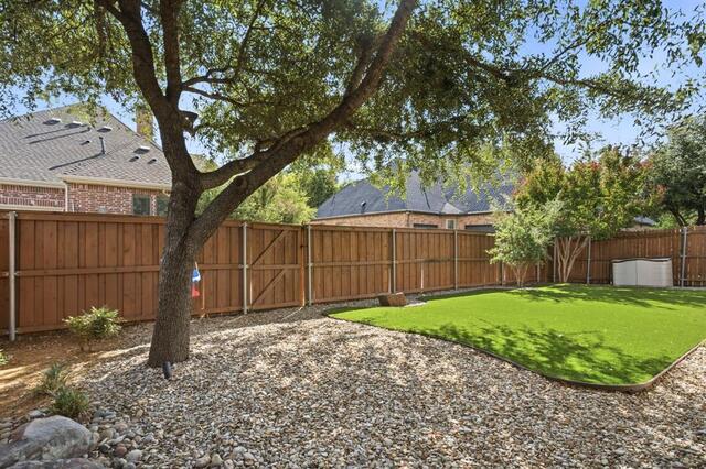919 Charles River, Court Allen, TX photo 23