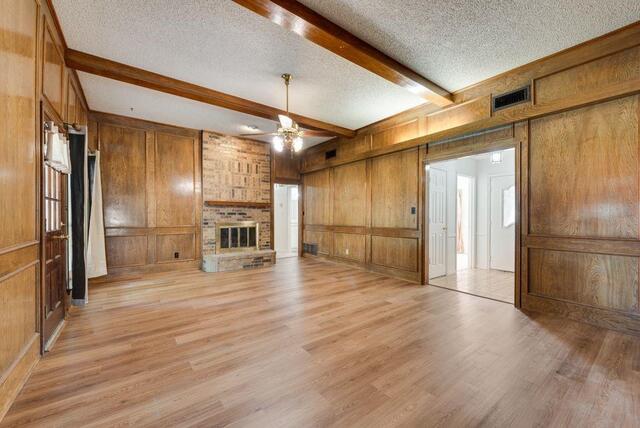 1616 Saxony, Place Carrollton, TX photo 8