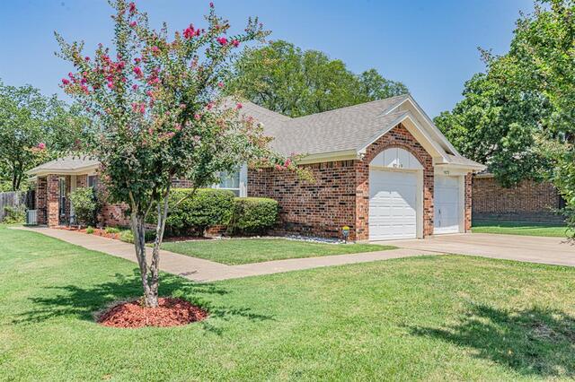 9269 Meandering Drive, North Richland Hills, TX image
