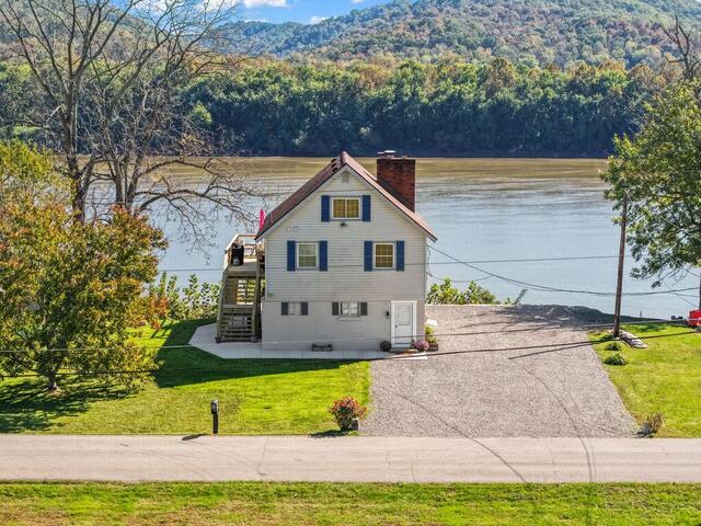 Property at 642 Tipton Lane
