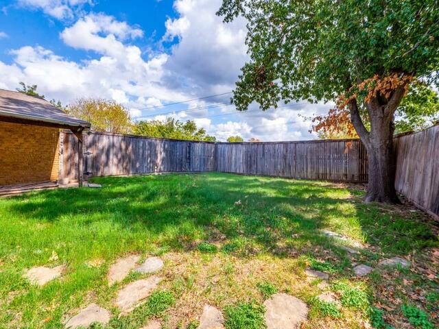 3218 Rose Hill, Road Carrollton, TX photo 16