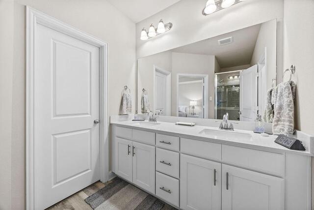 1012 Foxglove, Drive Carrollton, TX photo 13