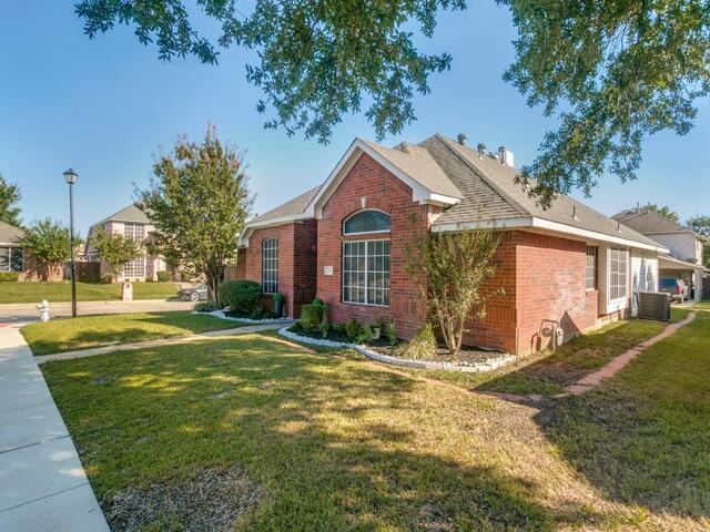 1600 Yellowstone, Avenue Lewisville, TX photo 2