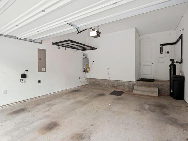 1024 Thomas, Place Carrollton, TX photo 23