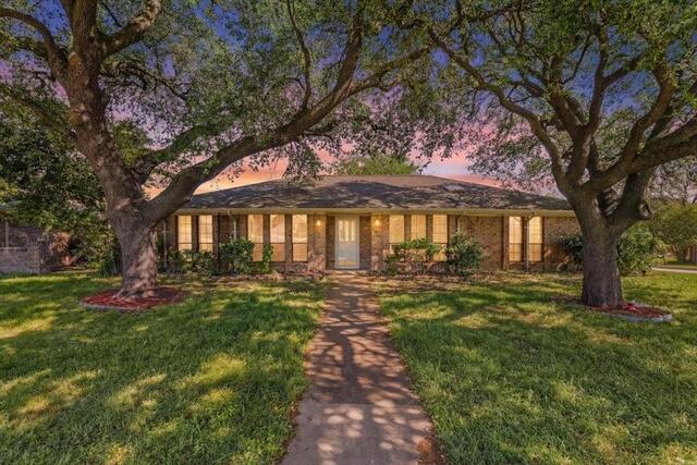 2301 Claridge Circle, Plano, TX image