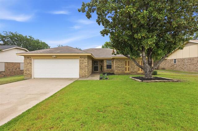 5536 Meadow Oak Street, North Richland Hills, TX image