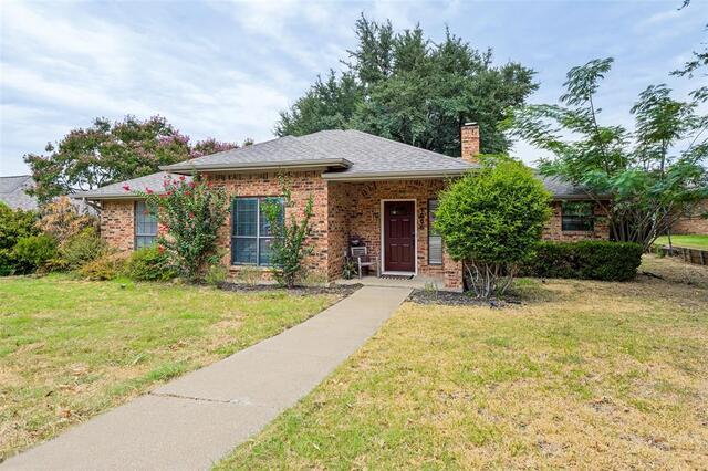 1006, Ridgeview Carrollton, TX photo 3