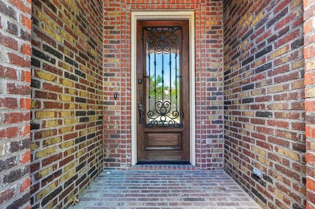 2824 Cotswold, Court Keller, TX photo 3
