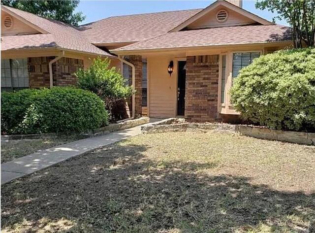 3007 Pacifica, Street Carrollton, TX photo 2