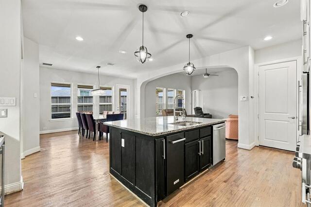 405 Sir Torin, Lane Lewisville, TX photo 19
