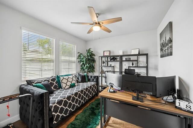 5100 Unity, Drive Denton, TX photo 3