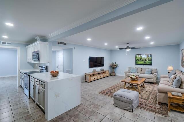 2033 Lymington, Road Carrollton, TX photo 14
