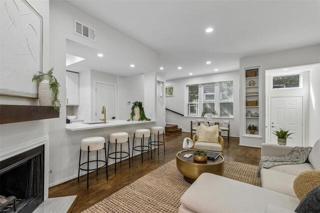 4006 Holland Avenue B, Dallas, TX image